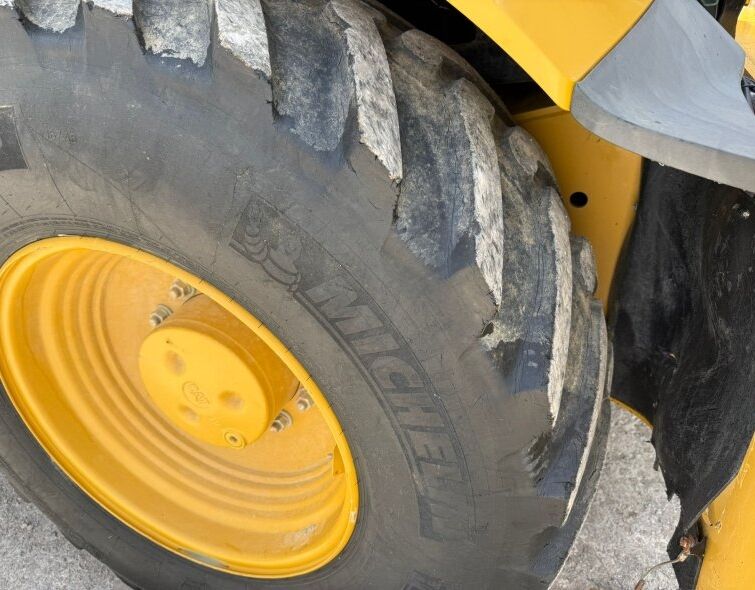 CATERPILLAR  428 F2 **FULL EQUIP**